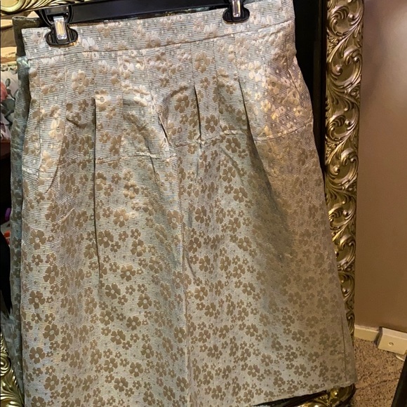 Skirt - Picture 3 of 3